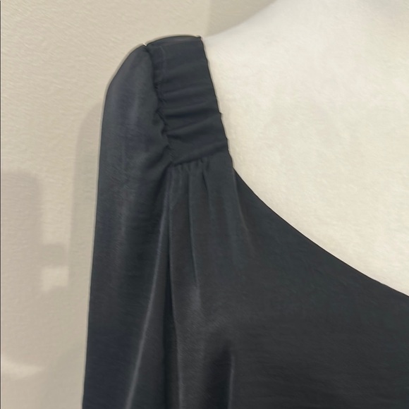 Vince Camuto Black Blouse - Picture 8 of 11